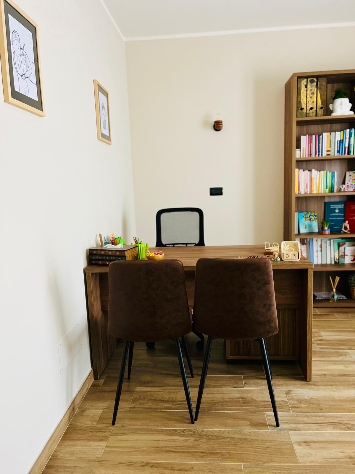 Dottoressa Vittoria Curti, psicologa clinica a Bra e Online